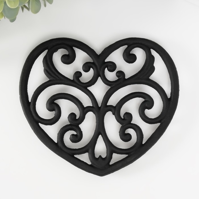 Сувенир чугун подставка Сувенир чугун подставка"Ажурное сердце" 16х17х1,5 см