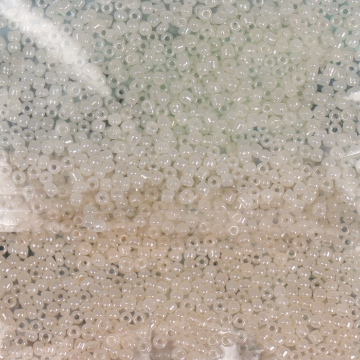 Бисер круглый 12/0  Бисер круглый 12/0 "Весна" 5 цветов х 10 гр 20х8х0,7 см