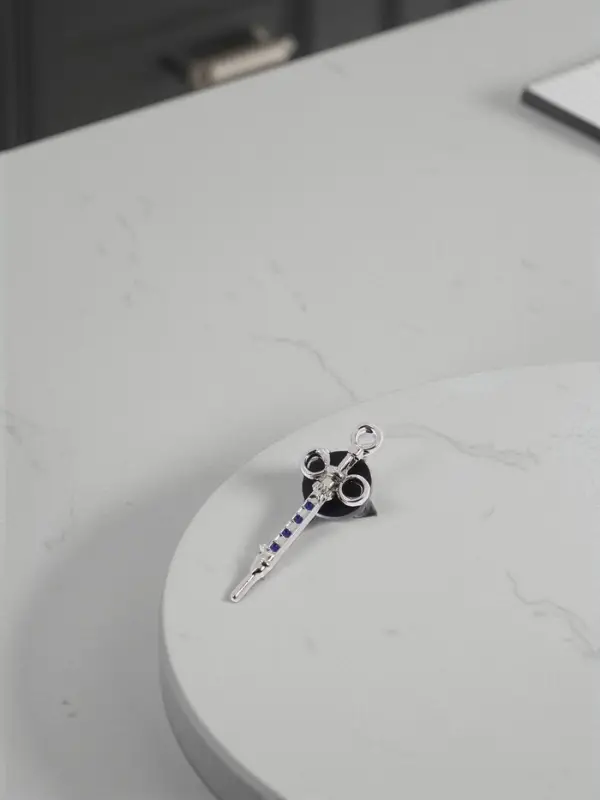 Значок &laquo;Шприц&raquo;, карпульный, синий в серебре