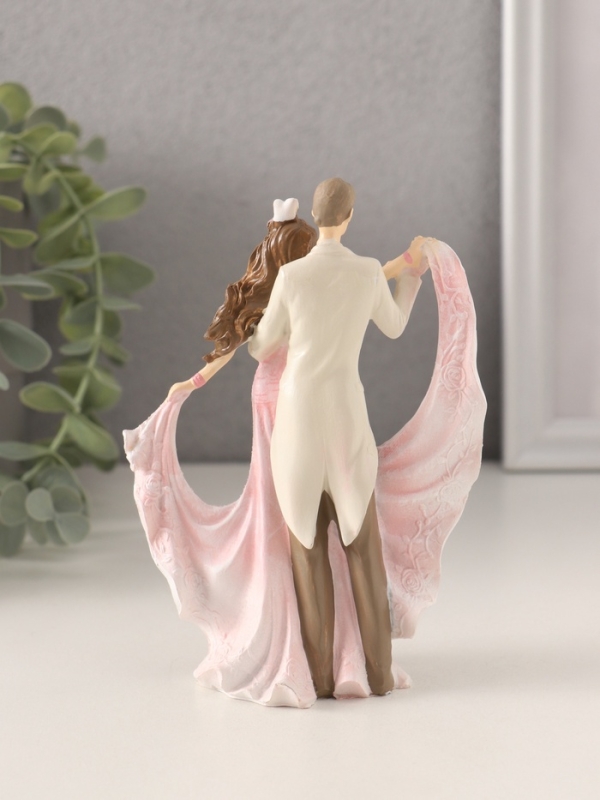 Сувенир полистоун Сувенир полистоун "Танцующая пара" бело-розовый 9,5х5х13 см