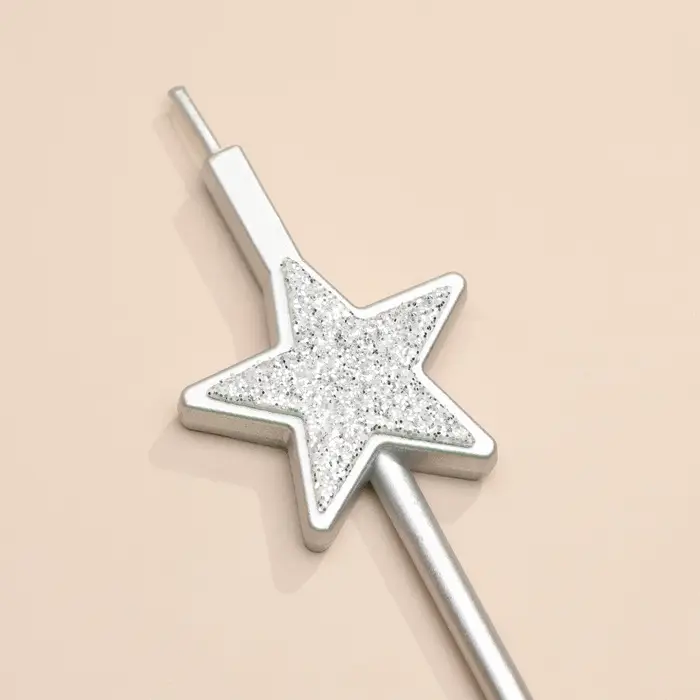 Свечи для торта 4 шт. &laquo;Блестящие звезды&raquo;, серебряные