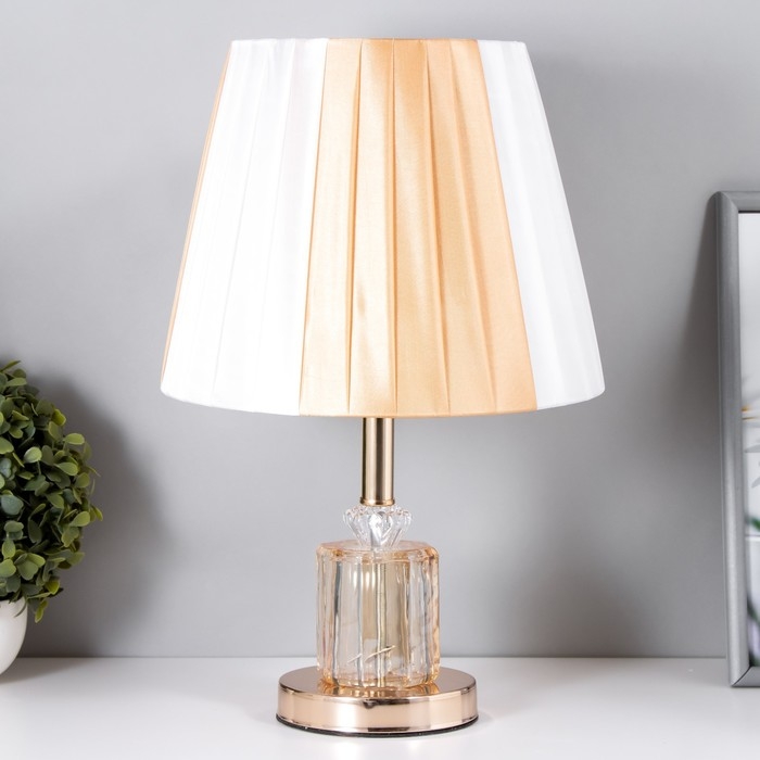 Настольная лампа Ландри 1x60Вт E27 золотой 24,5х24,5х39 см RISALUX Настольная лампа Ландри 1x60Вт E27 золотой 24,5х24,5х39 см RISALUX