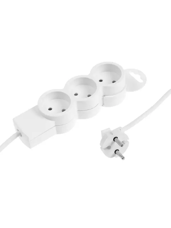 Удлинитель бытовой В приДАЧУ, 3 гнезда, 1,5м, 10 А, 2200 вт, ПВС 2&times;0,75мм2, без заземления, белый 10