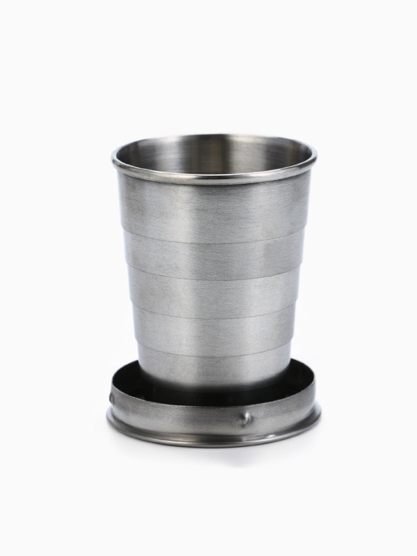 Фляжка со складной стопкой в чехле «Лев», 240 мл, 75 мл Фляжка со складной стопкой в чехле «Лев», 240 мл, 75 мл