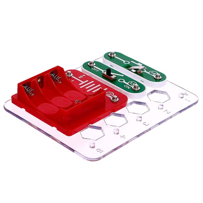 Электронный конструктор «Светофор», 8 элементов Электронный конструктор «Светофор», 8 элементов