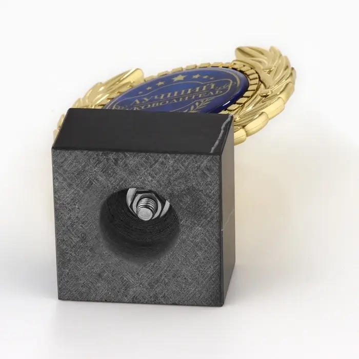 Кубок &laquo;Лучший руководитель&raquo; наградная фигура, пластик, 13 см