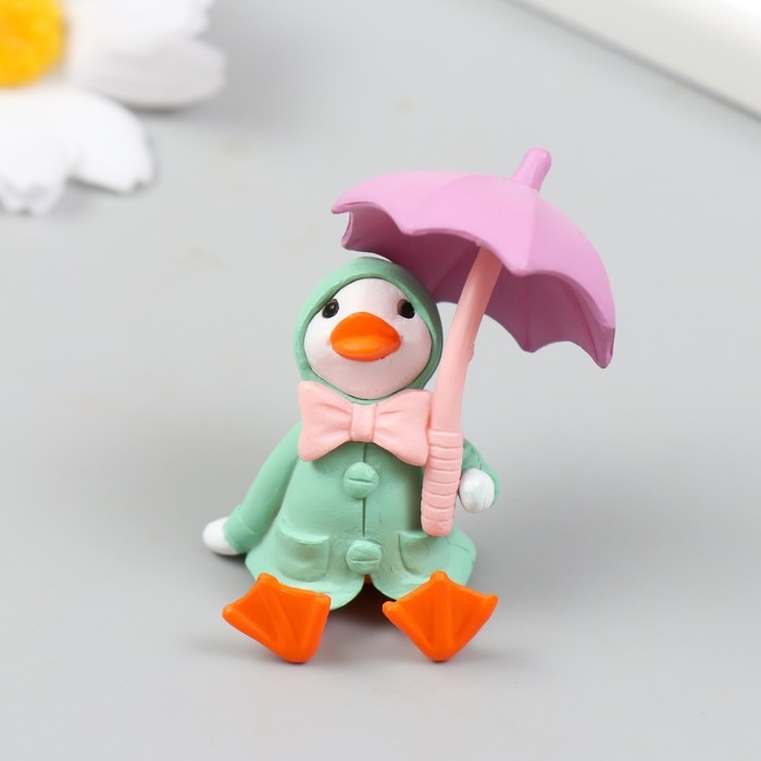 Фигурка для флорариума полистоун  Фигурка для флорариума полистоун "Утёнок в дождевике" МИКС 4х5 см