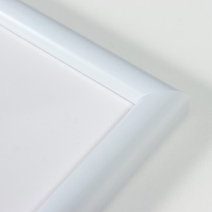 Фоторамка пластик Фоторамка пластик "МИРАМ" 21х29,7 см, (A4) белый (пластиковый экран)