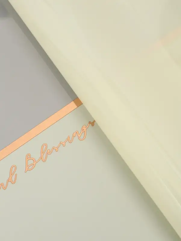 Плёнка для цветов &laquo;Полоса с окном&raquo;, светло-зелёная с золотым, 57&times;57&plusmn;2 см