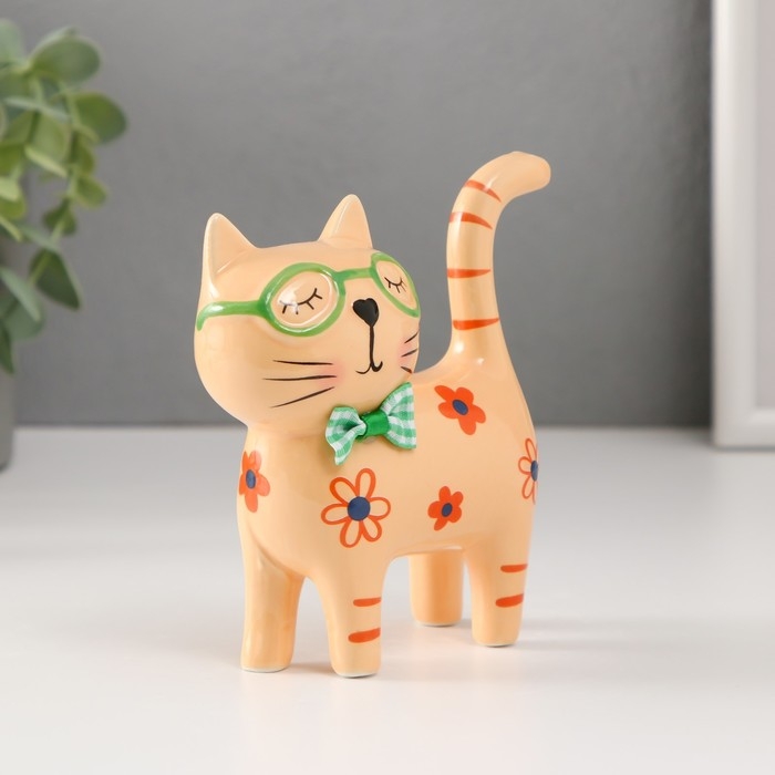 Сувенир керамика Сувенир керамика "Кошечка в зелёных очках, в цветочках" жёлтый 11,6х4,3х11,5 см