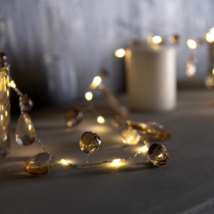 Гирлянда «Нить» 2 м роса с насадками «Золотистые лепестки», IP20, серебристая нить, 40 LED, свечение тёплое белое, ААх3