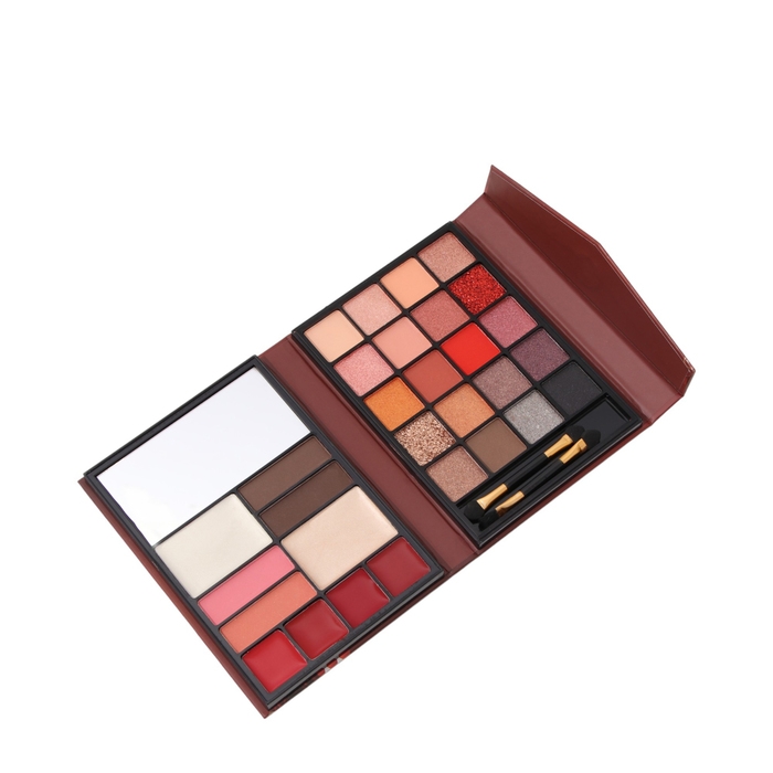 Набор декоративной косметики «Карнавальная ночь» Набор декоративной косметики «Карнавальная ночь»