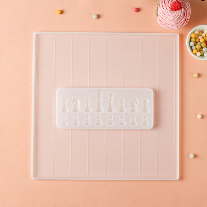 Набор молдов Доляна «Шахматы», силикон, 2 предмета: доска 31×1 см, фигуры 20,5×8,5×1 см Набор молдов Доляна «Шахматы», силикон, 2 предмета: доска 31×1 см, фигуры 20,5×8,5×1 см