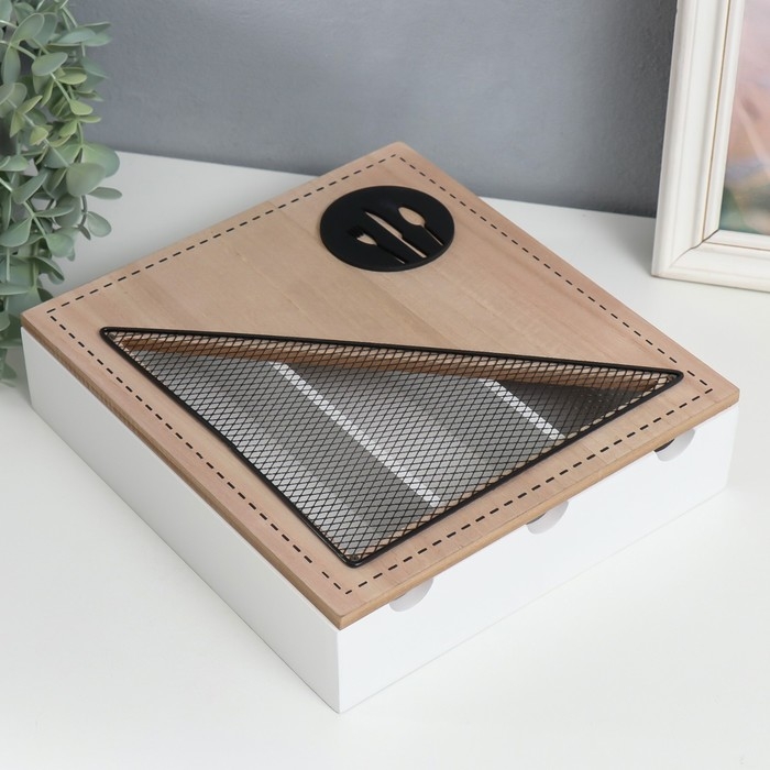 Шкатулка дерево с делениями Шкатулка дерево с делениями "Столовые предметы" 26х24х6,5 см