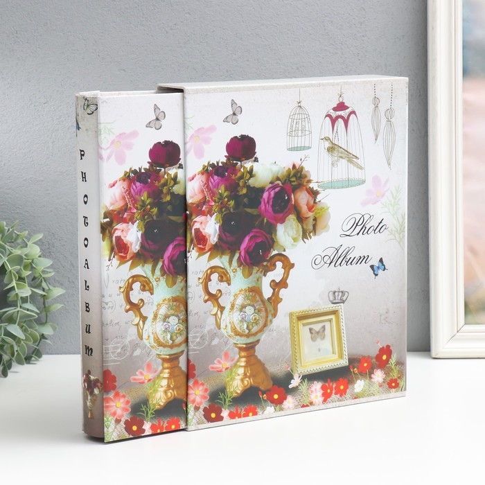 Фотоальбом на 200 фото 13х18 см Фотоальбом на 200 фото 13х18 см "Цветочная композиция с рамкой" в короб МИКС 5,3х23х29,8 см 971388