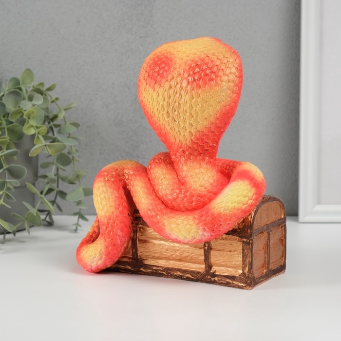 Новогодняя копилка  Новогодняя копилка "Кобра на сундуке "  20 х 17 х 12 см, оранжевый