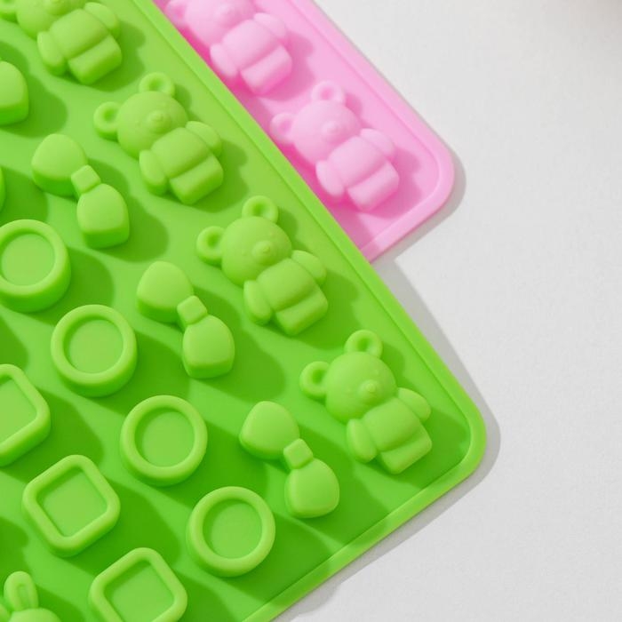 Форма для мармелада «Игрушки», силикон, 20,7×13,7×1 см, 48 ячеек, цвет МИКС Форма для мармелада «Игрушки», силикон, 20,7×13,7×1 см, 48 ячеек, цвет МИКС