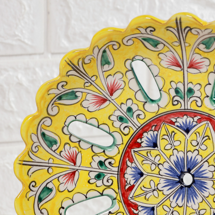 Фруктовница Риштанская Керамика Фруктовница Риштанская Керамика "Цветы", 23 см, жёлтая