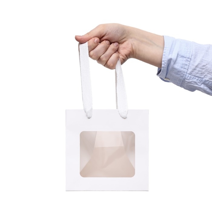 Пакет подарочный, крафт, с окном, «Белый», 15 х 15 х 15 см Пакет подарочный, крафт, с окном, «Белый», 15 х 15 х 15 см