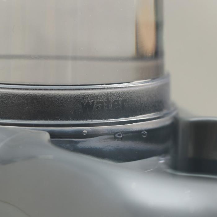 Автопоилка/автокормушка 0,6 л, серая перламутр Автопоилка/автокормушка 0,6 л, серая перламутр