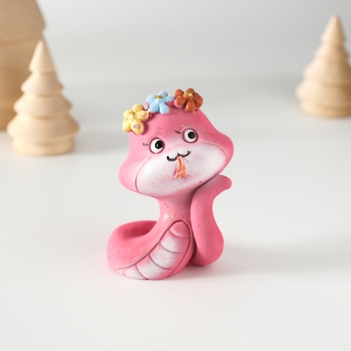 Сувенир полистоун Сувенир полистоун "Змейка с цветочным венком" с золотом МИКС 4,5х4х6,5 см