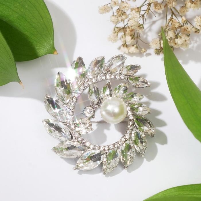 Брошь &laquo;Сияющая спираль&raquo;, цвет белый в серебре