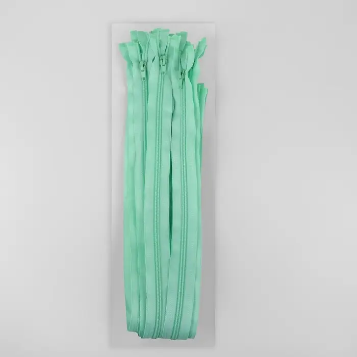 Молния «Спираль», №5, разъёмная, замок автомат, 70 см, светло-зелёная Молния «Спираль», №5, разъёмная, замок автомат, 70 см, светло-зелёная