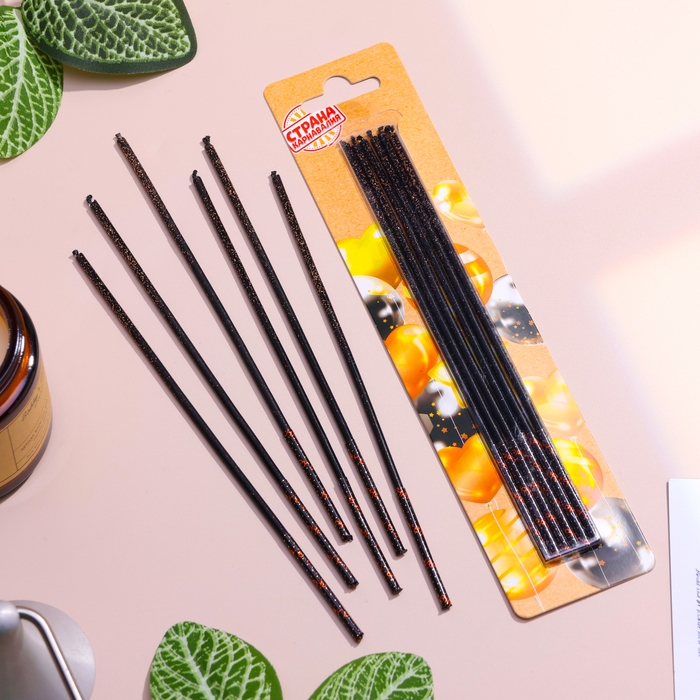 Набор свечей в торт, 6 штук Набор свечей в торт, 6 штук "Сияние", черный с золотом, 17 см