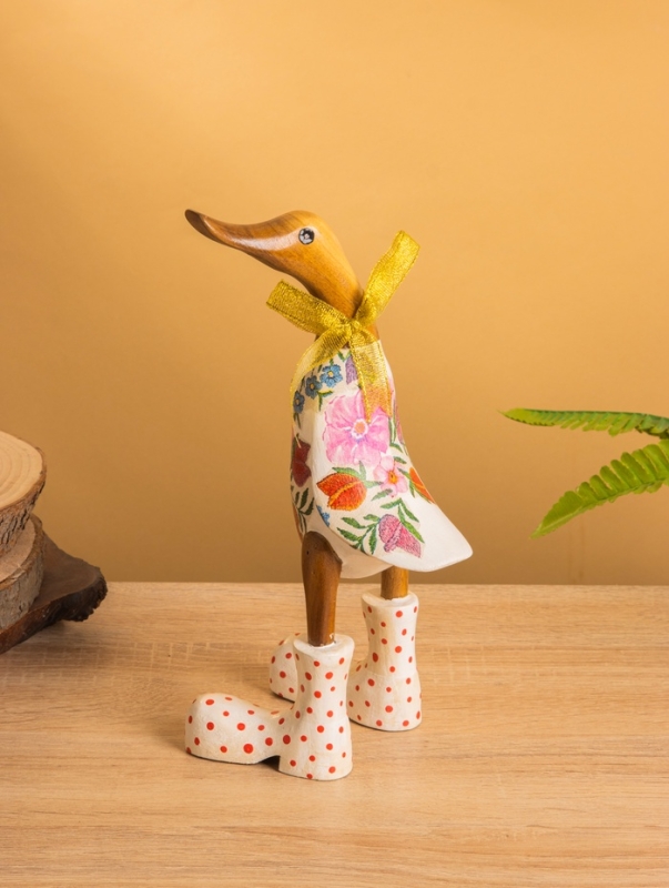 Сувенир «Утка в сапожках», 13×10×24 см, дерево Сувенир «Утка в сапожках», 13×10×24 см, дерево