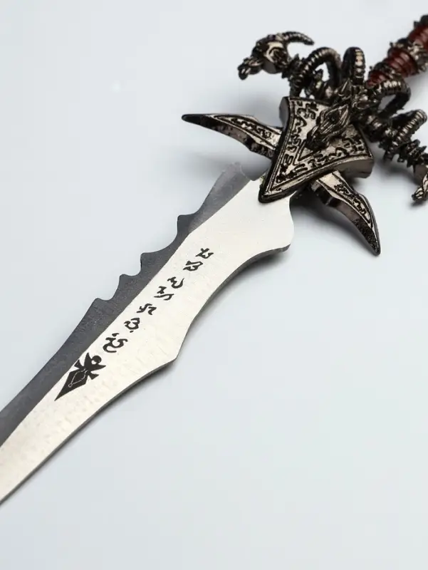 Макет оружия &laquo;Сувенирный меч на подставке. Остриё&raquo;, подарочный набор, 8.5&times;3.5&times;27 см