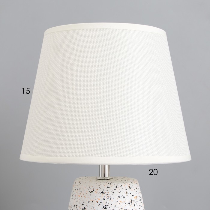 Лампа настольная Лампа настольная "Дандан" 1х40Вт Е14 белый 20х20х34см
