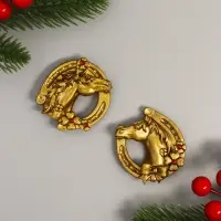 Магнит полистоун  "Конь в подкове с клевером" МИКС 4,6х5,3 см