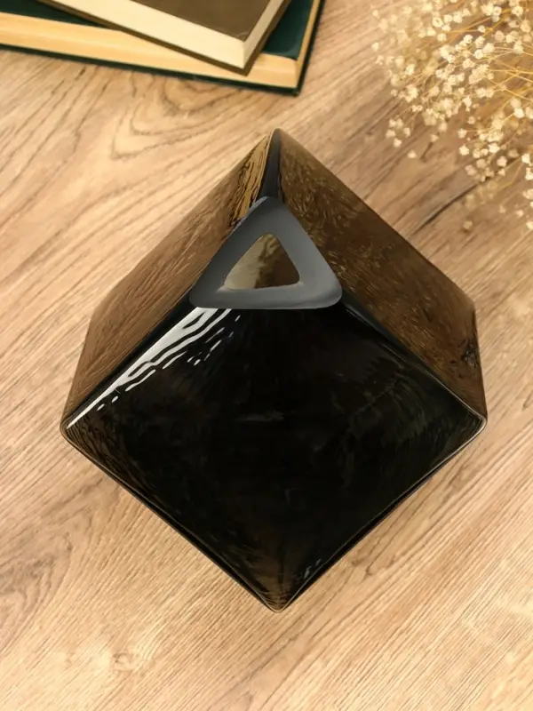 Ваза стекло настольная  Ваза стекло настольная "Джуди" 21х21 см, чёрный