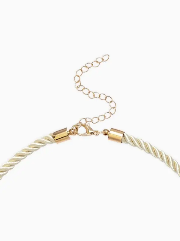 Кулон на шнурке &laquo;Ракушка&raquo;, цвет бело-золотой