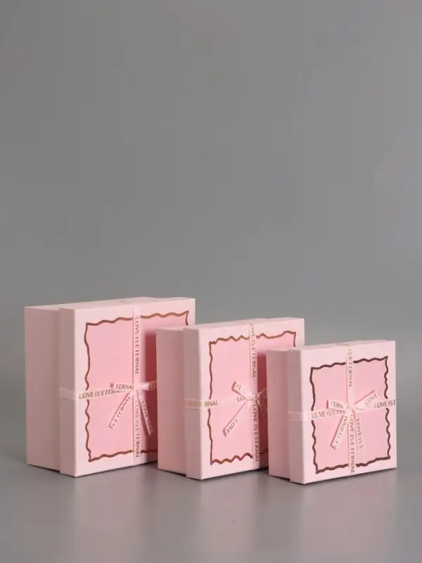 Наборок коробок 3 в 1 прямоугольные 19*19*9.8 17*17*8.0 15*15*6.5 см