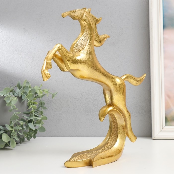 Сувенир полистоун Сувенир полистоун "Скакун на волне" золото 30х27х7 см