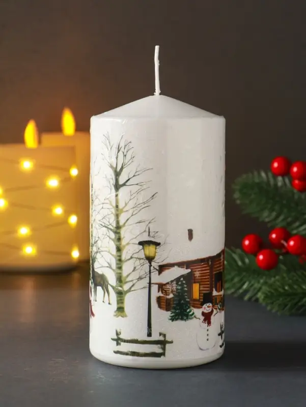 Свеча столб 70х140мм с декором, Дед мороз Свеча столб 70х140мм с декором, Дед мороз