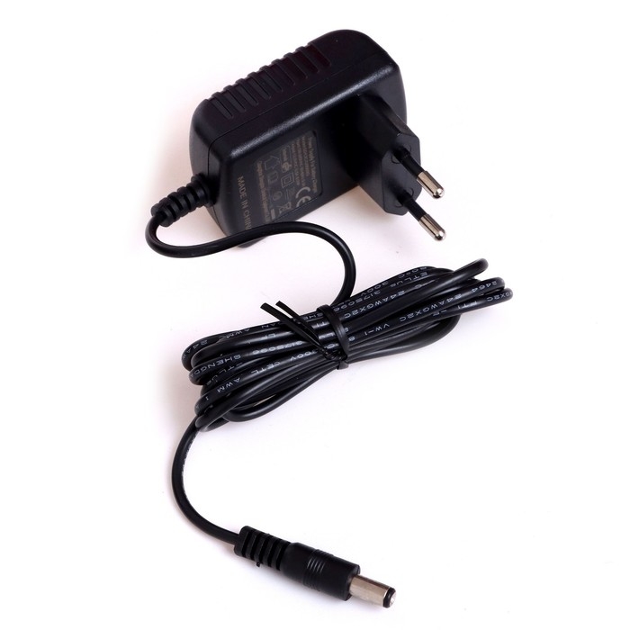 Электромобиль AUDI R8 SPYDER, EVA колёса, кожаное сидение, цвет красный Электромобиль AUDI R8 SPYDER, EVA колёса, кожаное сидение, цвет красный