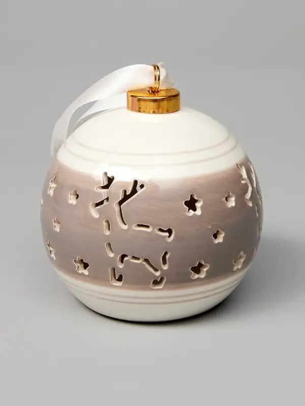 Ёлочный шар с подсветкой &laquo;Олень&raquo;, 10&times;8.8&times;8.8 см, 1 LED, керамика, от батареек LR44&times;3, керамика, свечение тёплое белое