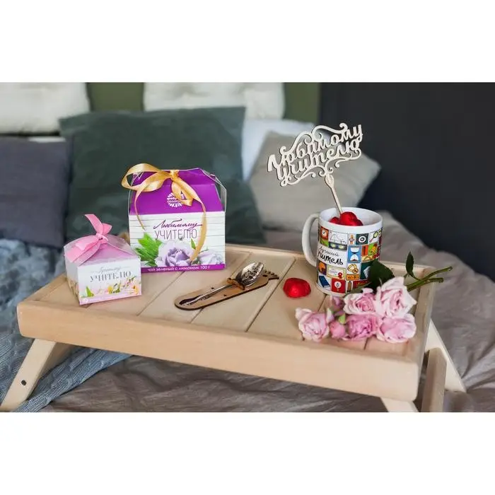 Топпер для торта деревянный «Любимому учителю» Топпер для торта деревянный «Любимому учителю»