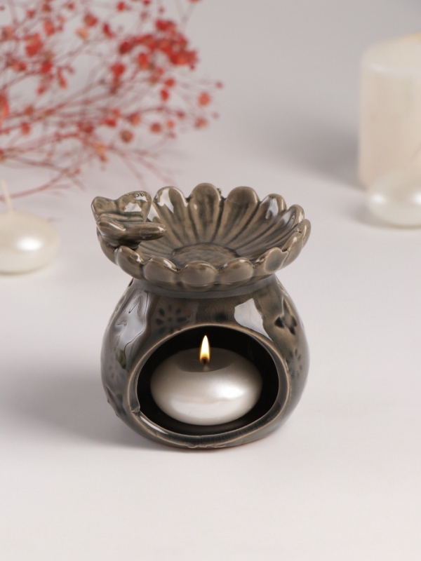 Аромалампа керамика Аромалампа керамика "Бабочки и цветы" 10х9х9 см