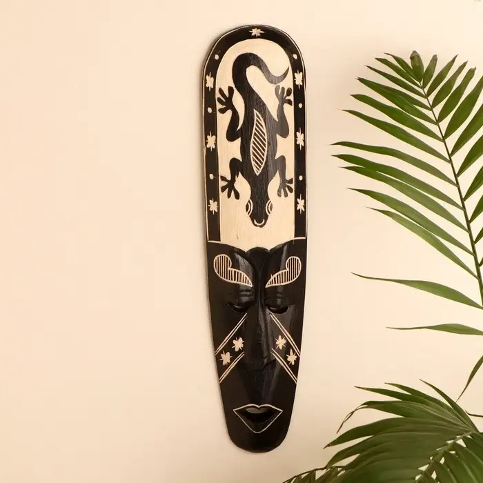 Маска настенная дерево Маска настенная дерево "Абориген с гекконом" 3х12х50 см