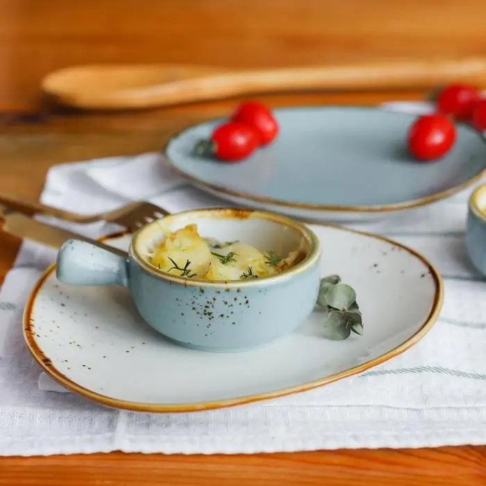 Блюдо фарфоровое для подачи Magistro «Церера», 18,2×16,3 см, цвет белый Блюдо фарфоровое для подачи Magistro «Церера», 18,2×16,3 см, цвет белый