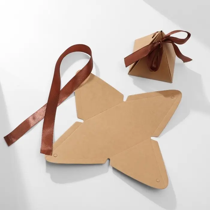 Коробочка подарочная складная «Пирамида» 7×7×8, коричневый