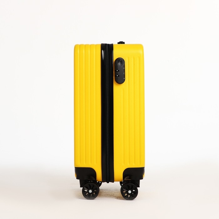 Чемодан детский 32 л (S), отдел на молнии, 4 колеса, цвет жёлтый Чемодан детский 32 л (S), отдел на молнии, 4 колеса, цвет жёлтый