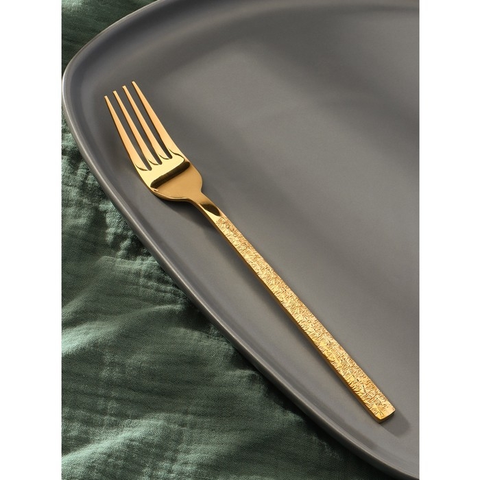 Вилка столовая из нержавеющей стали Magistro «Олин GOLD», длина 19,8 см, на подвесе, цвет золотой Вилка столовая из нержавеющей стали Magistro «Олин GOLD», длина 19,8 см, на подвесе, цвет золотой