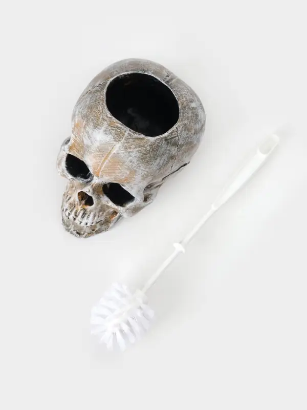 Ёршик для унитаза с подставкой &laquo;Череп&raquo;, пластиковая ручка, 16&times;15&times;22 см, белый