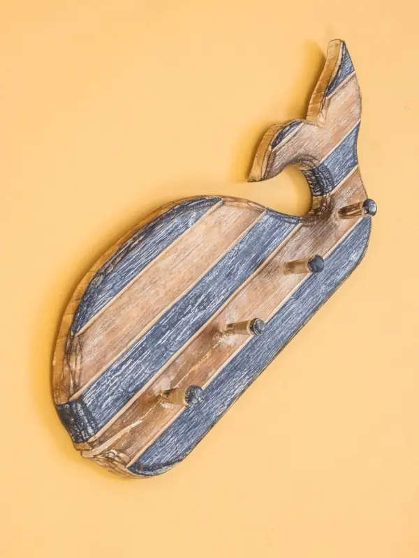 Вешалка Вешалка "Кит" с 3 крючками, дерево 44х2х18 см, цв. синий