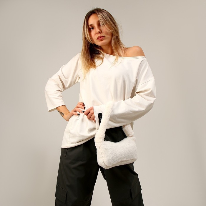 Плюшевая сумка-багет, белая