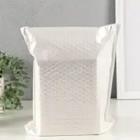 Фотоальбом на 100 фото 10х15 см "Красные сердца" текстиль 5х12,5х16,5 см